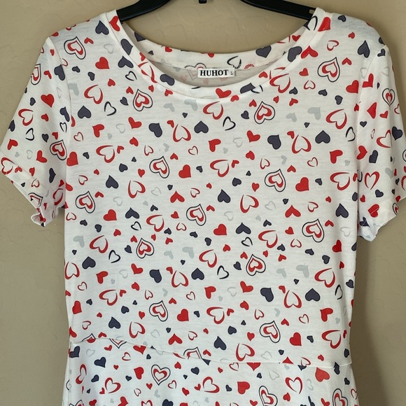 Huhot, large, heart pattern, fit & flare dress - Picture 3 of 7